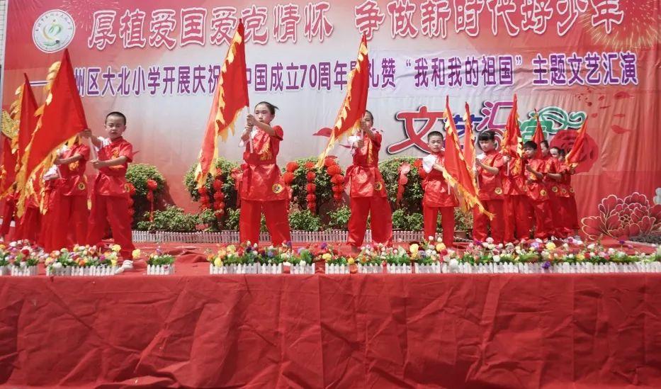 “手拉手”结对共建 | 县自然资源局开展“清风自然红·春满人间”送春联活动